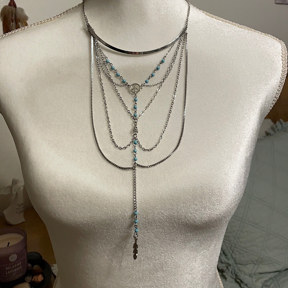 Beautiful peace necklace 🧚🏼‍♀️☮️